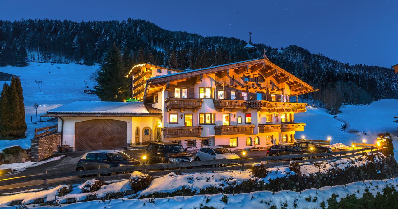 Hotel Landhaus Marchfeld Oberau Exterior foto